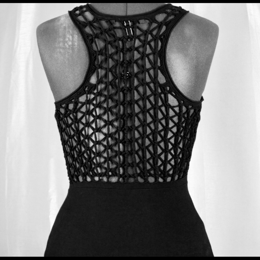 Like-new Guess bodycon dress w/ crochet back, S